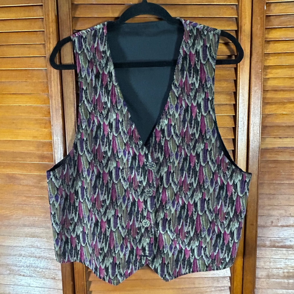 Vintage Feather Print Button Front Vest Purple Pink‎ Grey Textured Waist Elastic